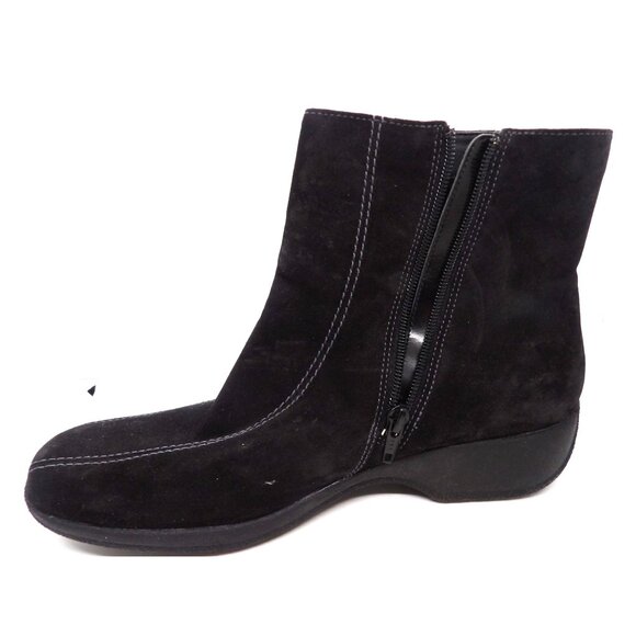 Clark's Black Suede Ankle Boot with Zipper 10W New - Picture 7 of 7